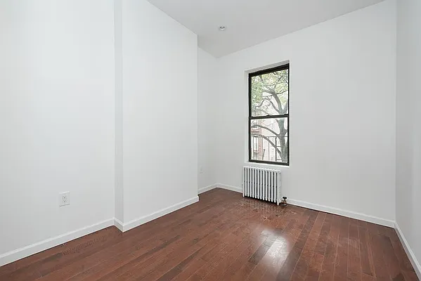 Rented by Bold New York | media 12