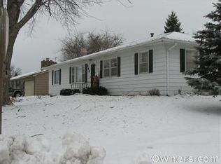 560 Prestien Dr, Denver, IA 50622