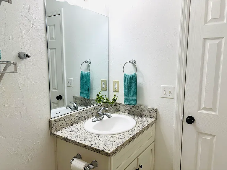 1252 High Rd — Photo 14