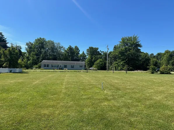 47 Diamond Point Ln, New Buffalo, MI 49117