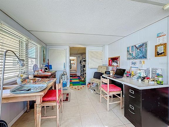 5th image of 411 TROPIC DRIVE W