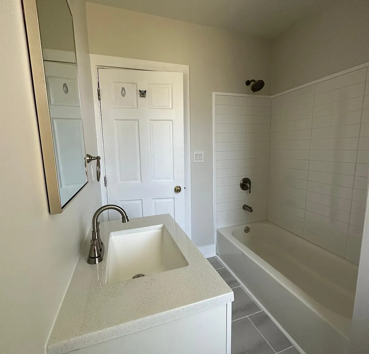 2 bed, $1,870 — Photo 1