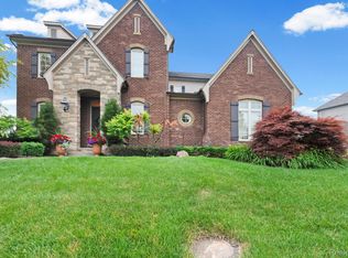 56555 Hartley Dr W, Shelby Township, MI 48316