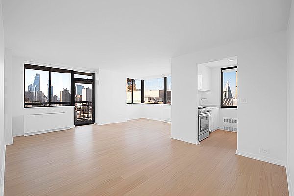 1st image of 124 W 60th St APT 34E