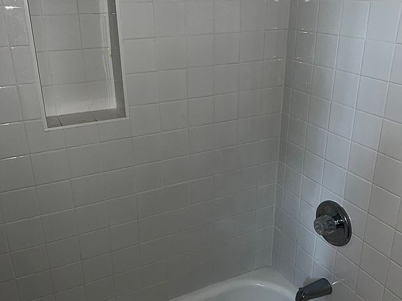 3rd image of 98 River St #B