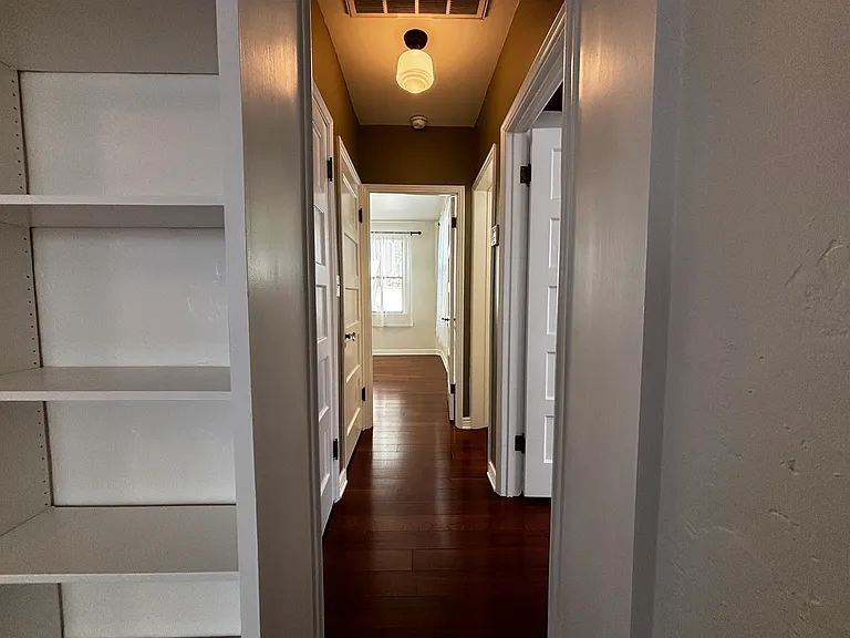 1151 Heather Sq — Photo 16