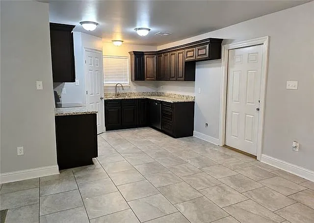 5817 Anderson Pl — Photo 3