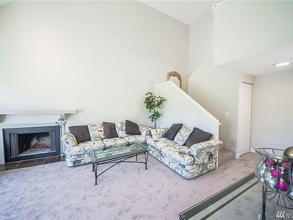 4th image of 3030 80th Ave SE Unit 310