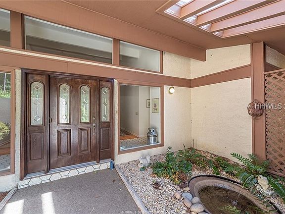 3rd image of 42 Water Oak Dr