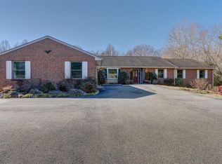 209 Fairway Dr, Louisa, VA 23093