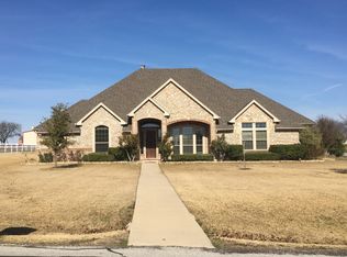 400 Singing Quail Trl, Haslet, TX 76052