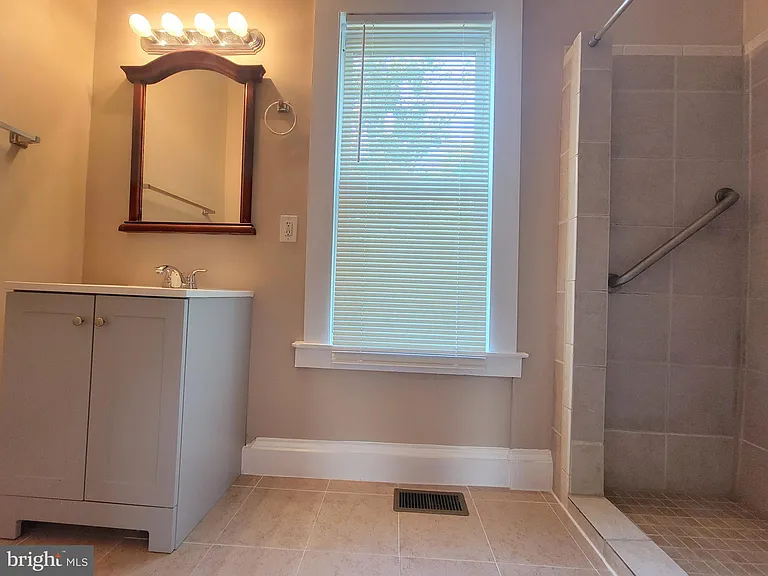 6612 Birchwood Ave — Photo 9