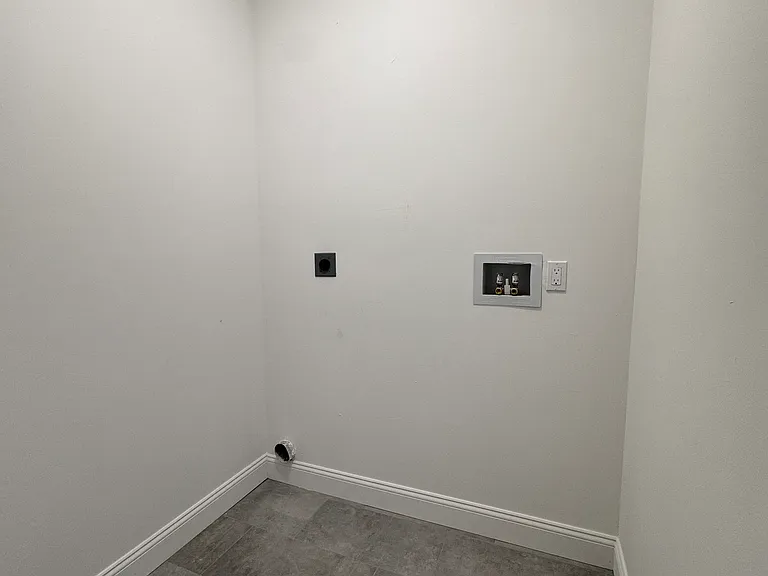 259 Caswell Ave #2 — Photo 15