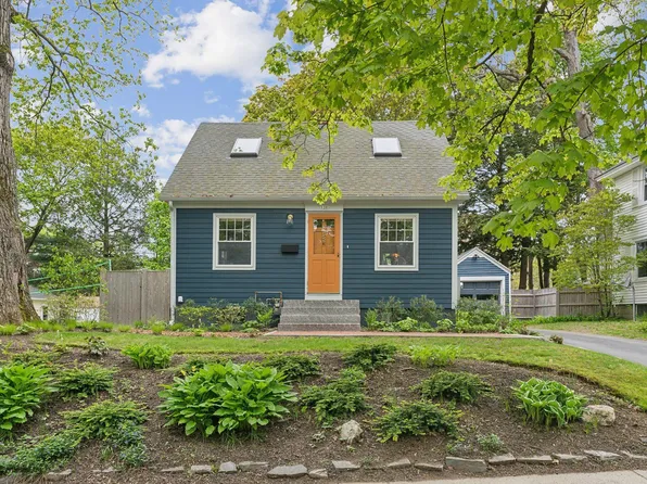 138 Whitney Avenue, Portland, ME 04102