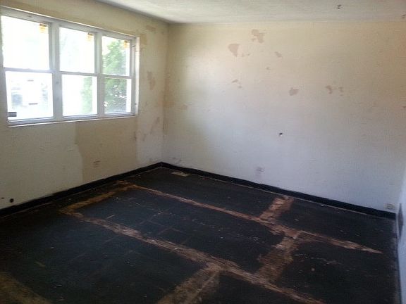 4th image of 6550 S Hoyne Ave
