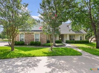 901 Salado Oaks Dr, Salado, TX 76571