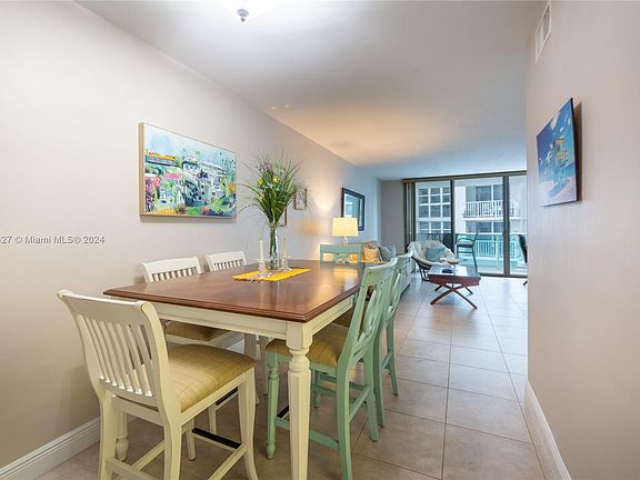4th image of 1200 West Ave APT 323