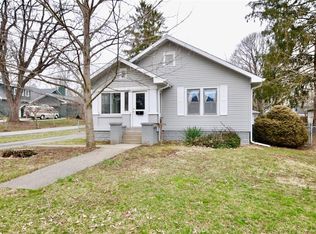 50 E Ash St, Zionsville, IN 46077