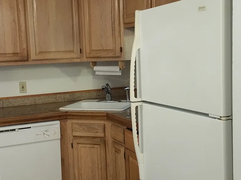1138 Sycamore Ln — Photo 16