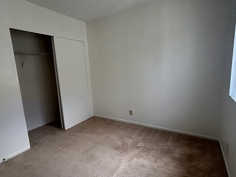 404 Myrtle St #4 — Photo 6