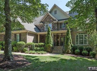 1132 Tacketts Pond Dr, Raleigh, NC 27614