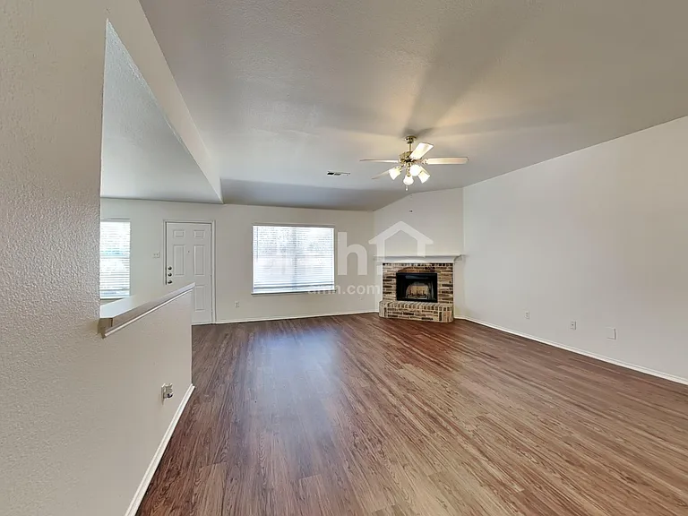 1417 Indian Wells Trl — Photo 5