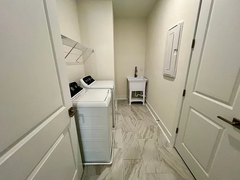2429 Vetrina Way — Photo 28