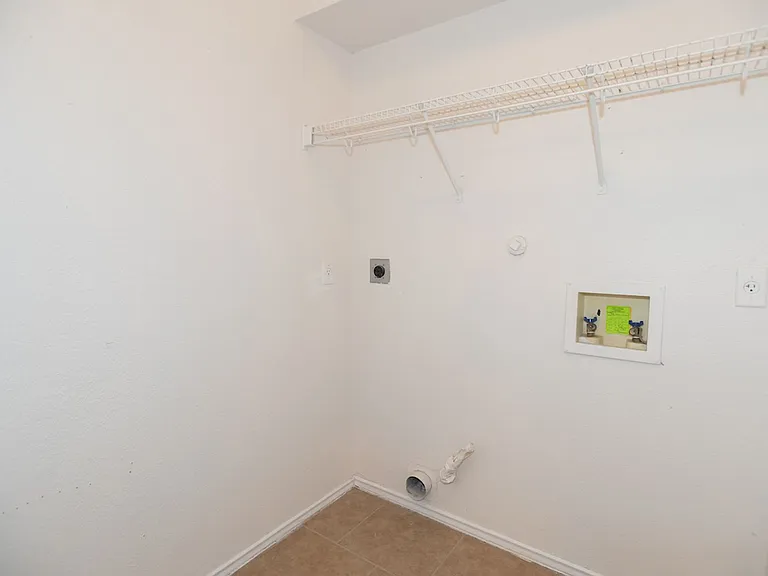 1606 Hueco Mountain Trl — Photo 18