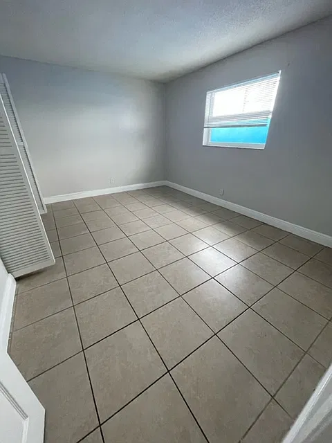 5926 Thomas ST - UNIT 4 — Photo 3
