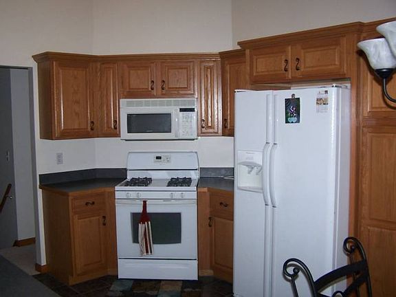 Another view of the kitchen.
