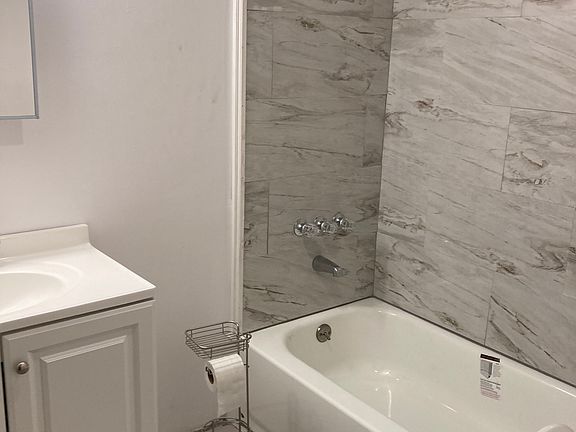 New tile and tub