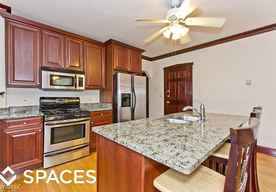 1st image of 2236 N Kenmore Ave #Unt3
