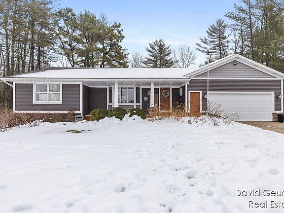 4th image of 4628 N 160th Ave