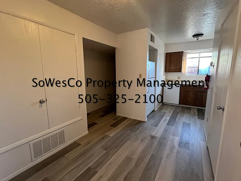 826 N Vine Ave #C — Photo 5