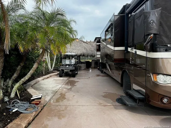 104 NW Boundary Dr, Port Saint Lucie, FL 34986