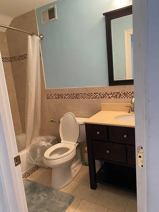 1 bed, 2985 sqft, $1,800 — Photo 2