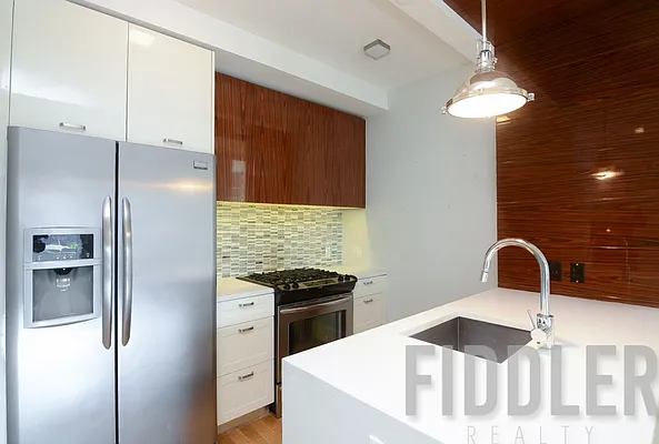 Rented by Fiddler Realty | media 37