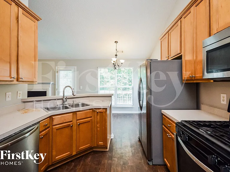 861 Summit Park Trl — Photo 6
