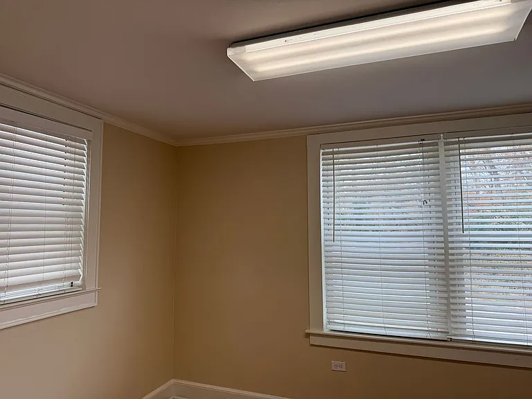 812 E Main St — Photo 9