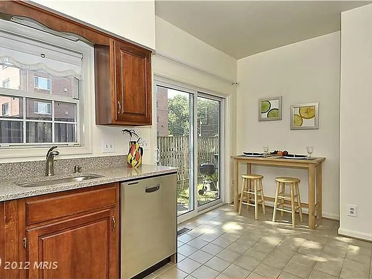 4870 10th St S — Photo 1