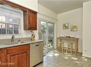 4870 10th St S, Arlington, VA 22204