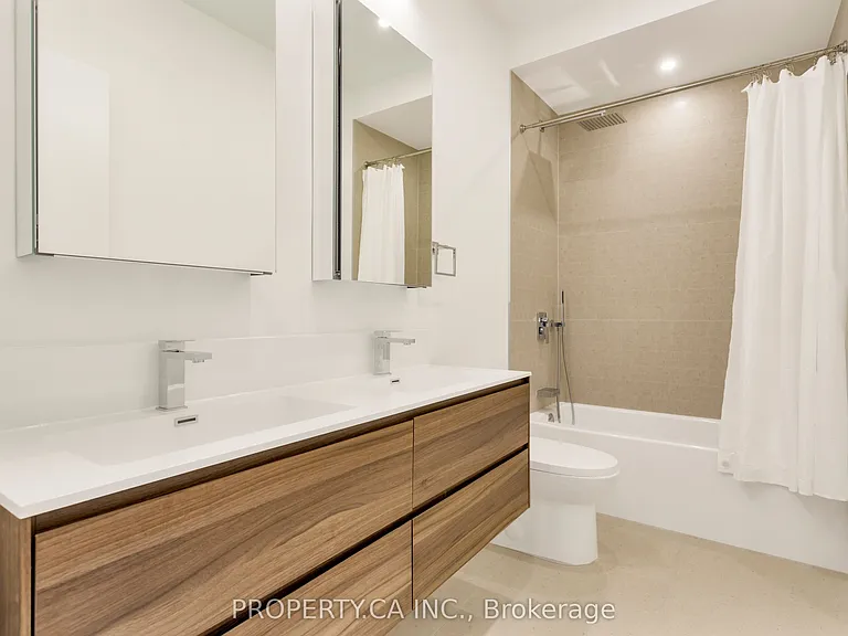 301 Keele St #4 — Photo 17