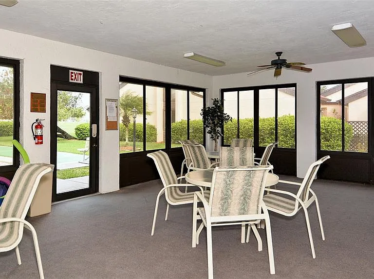 6281 Timberlake Dr #H6 — Photo 45
