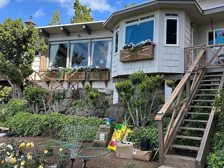 720 Sky Mountain Ln — Photo 8