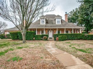 911 Ashland Ct, Mansfield, TX 76063