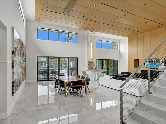 5th image of 2340 Aqua Vista Blvd