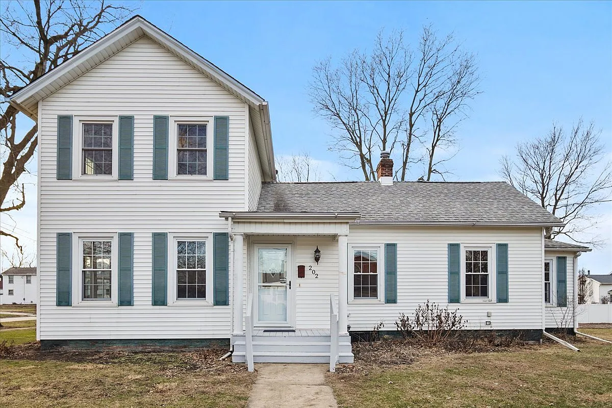 202 N Cherry St photo 1