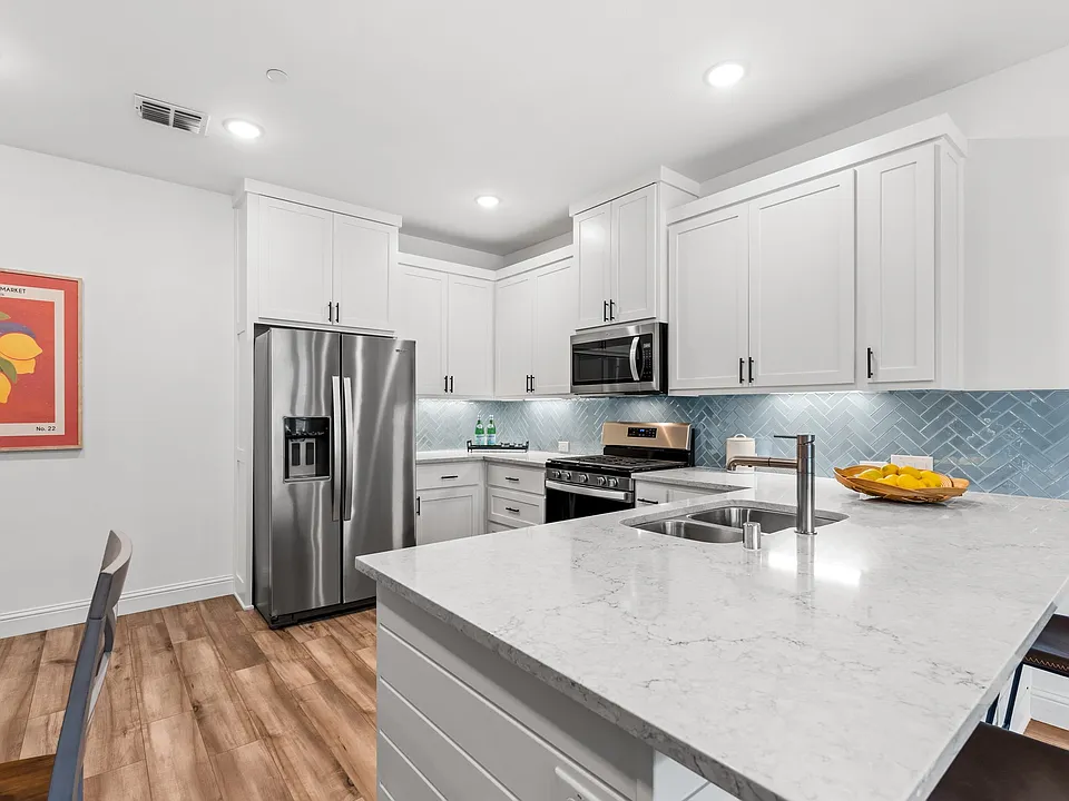 2529 Barnwood Ln