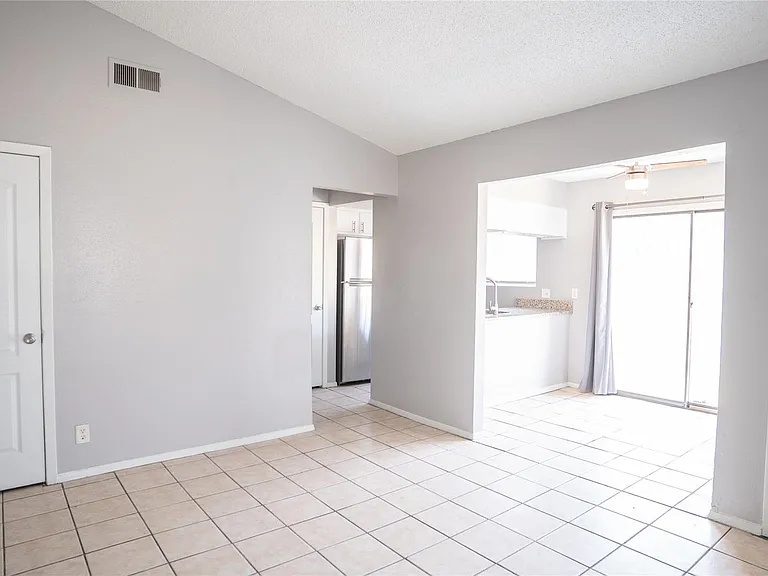 3003 Parker Ln #D — Photo 8