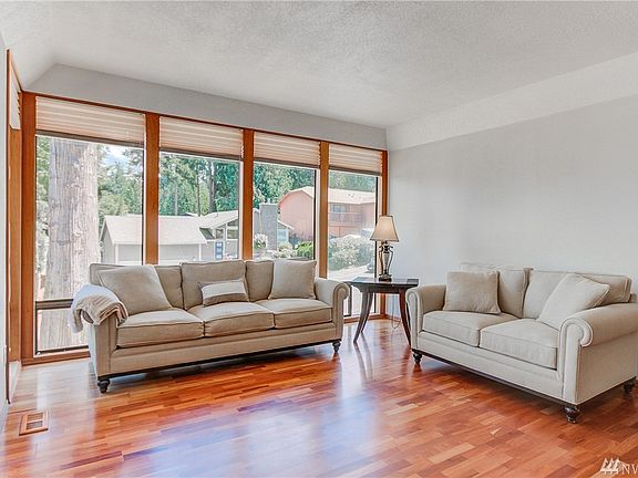 3rd image of 4029 169th Ave SE